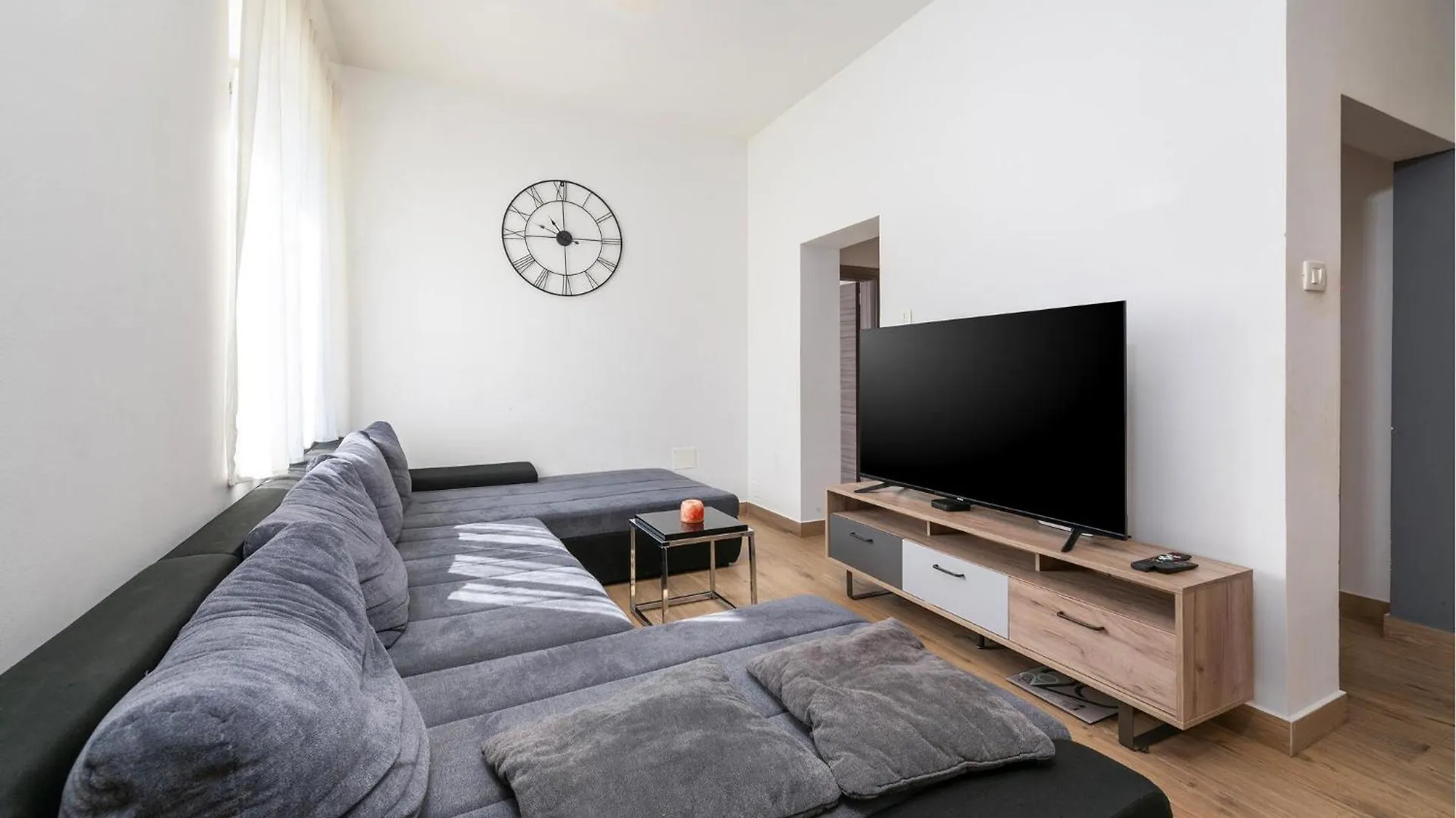 Awesome Apartment In Rasa With Wi-Fi Hırvatistan