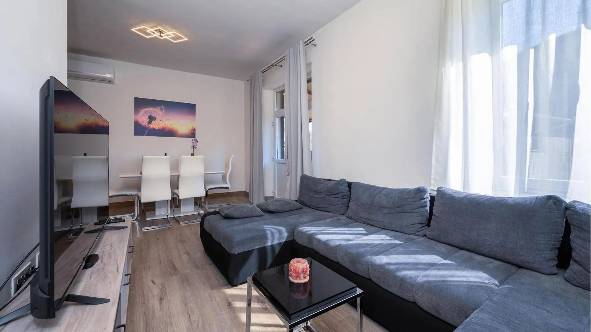 Awesome Apartment In Rasa With Wi-Fi