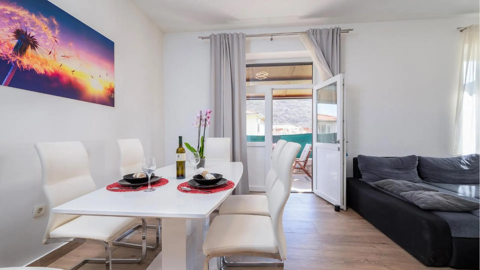 Awesome Apartment In Rasa With Wi-Fi 0*,