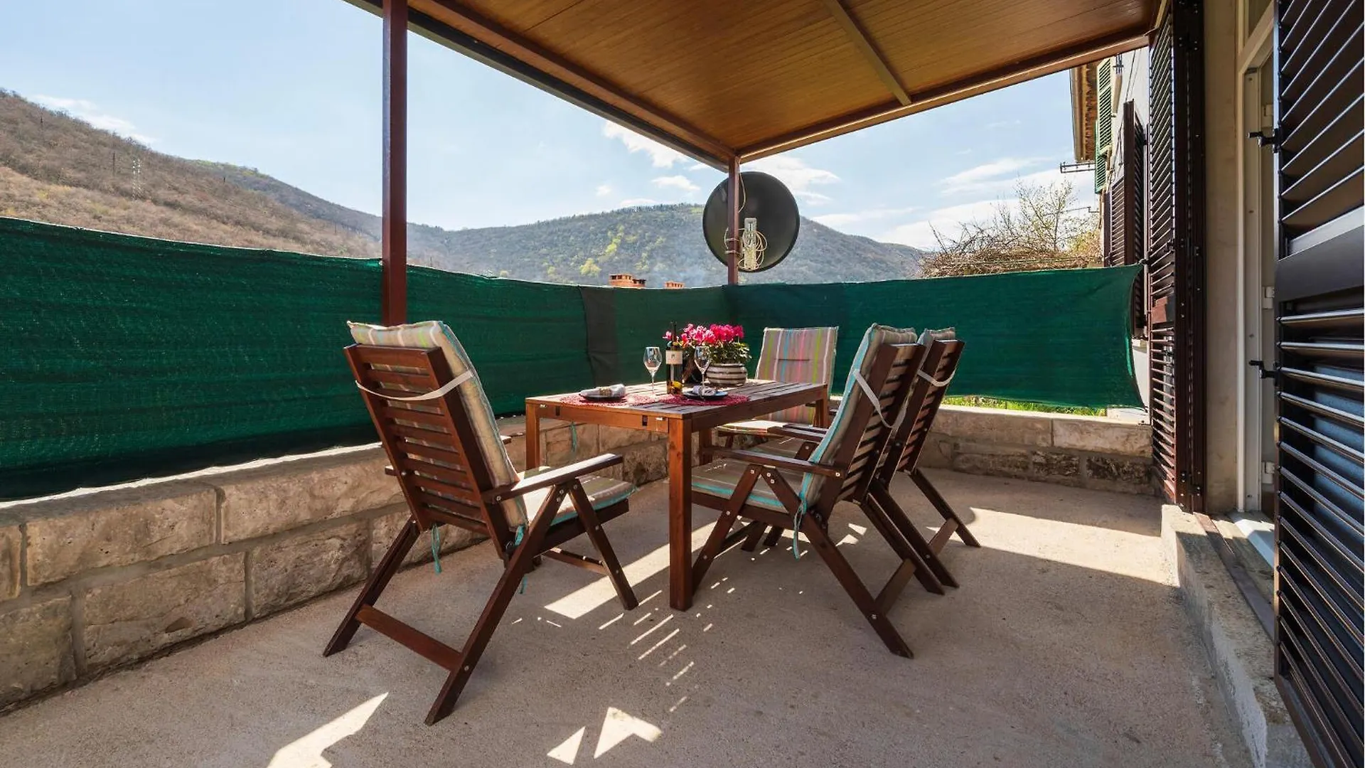 Awesome Apartment In Rasa With Wi-Fi Croazia