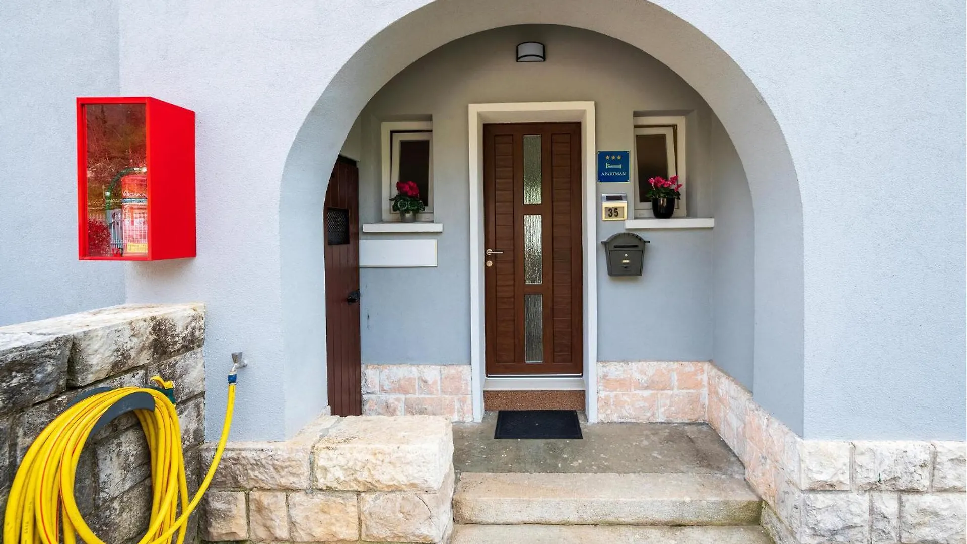 Awesome Apartment In Rasa With Wi-Fi